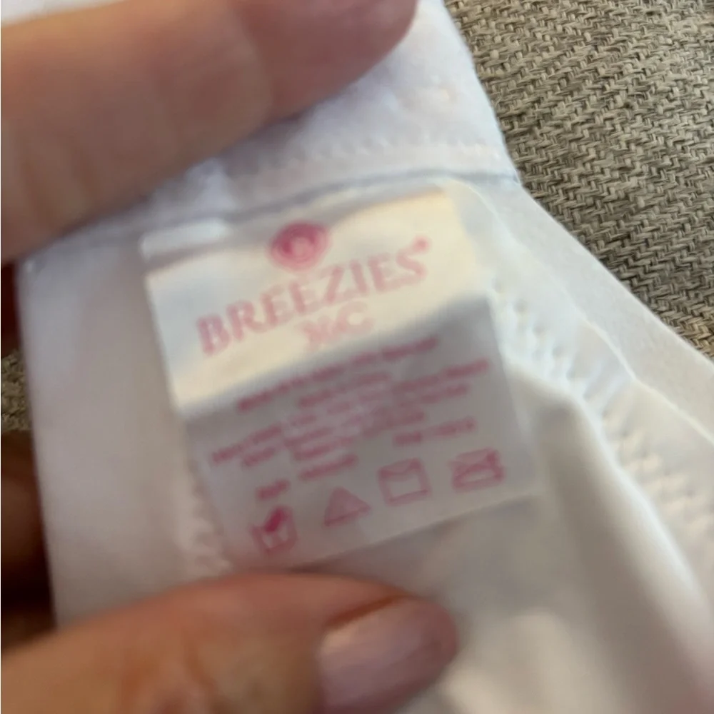 Breezies Comfort Zone Full Coverage T-Shirt Bra White Sz 36C